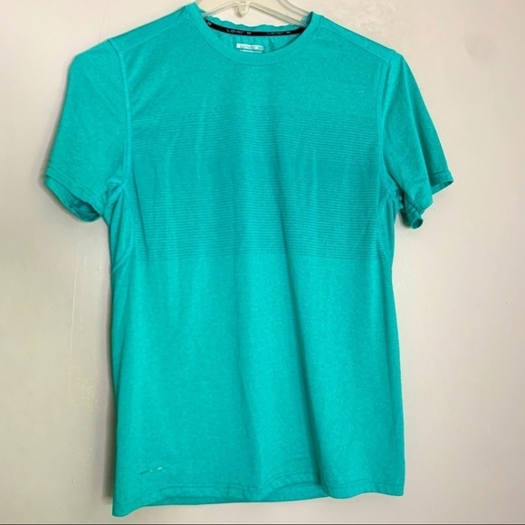 Layer 8 performance short sleeve active shirt medium - Picture 1 of 3